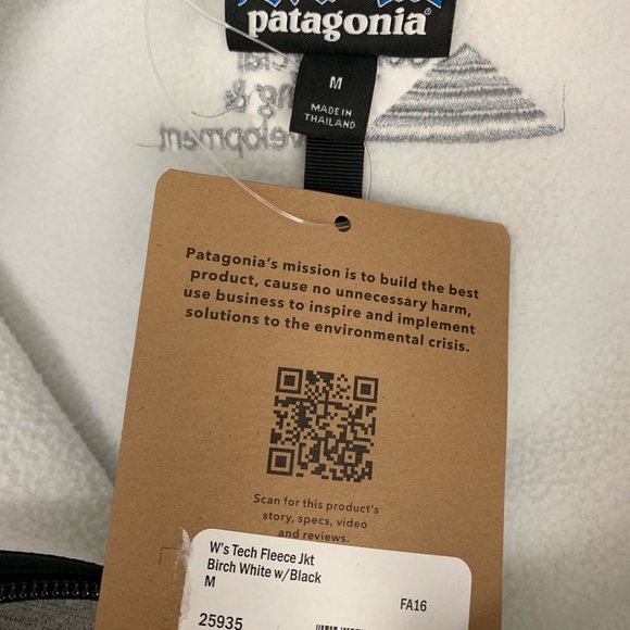 •Patagonia• New Tech Fleece Zip Jacket BRANDED - Picture 3 of 5
